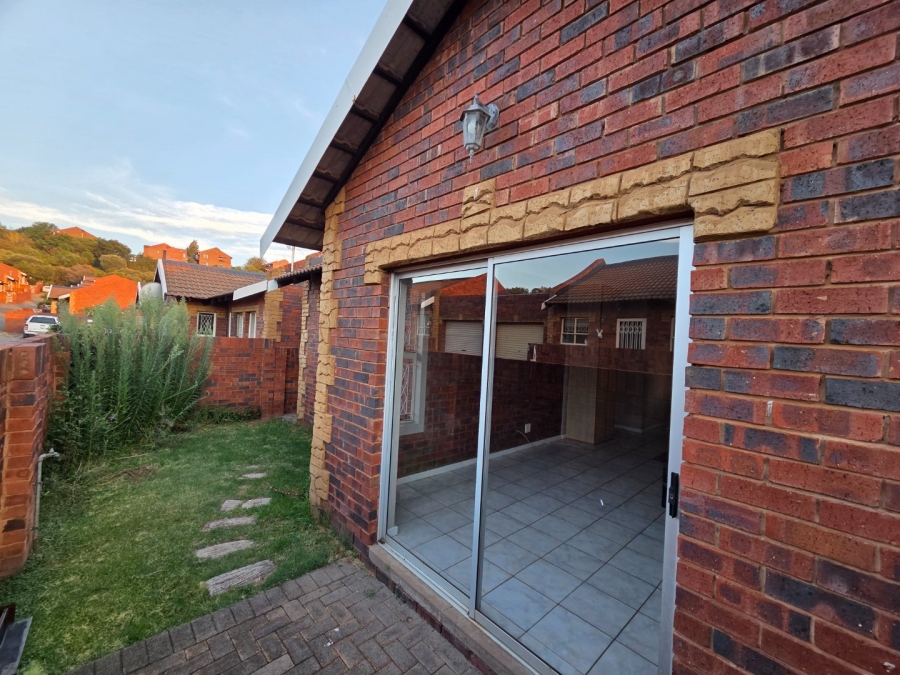 2 Bedroom Property for Sale in Kiepersol Free State